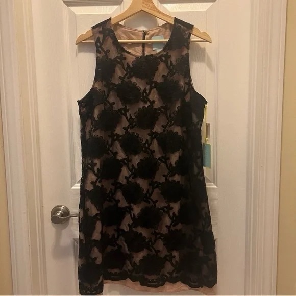 CeCe Size 10 Arlington Shift Dress - Picture 4 of 9